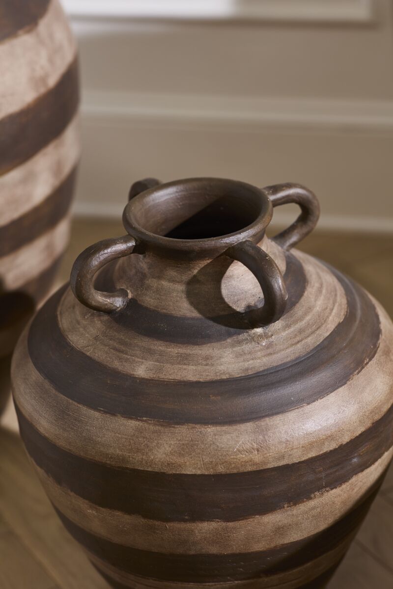 Design Shop Tira Vase 15.5"x 19.5"