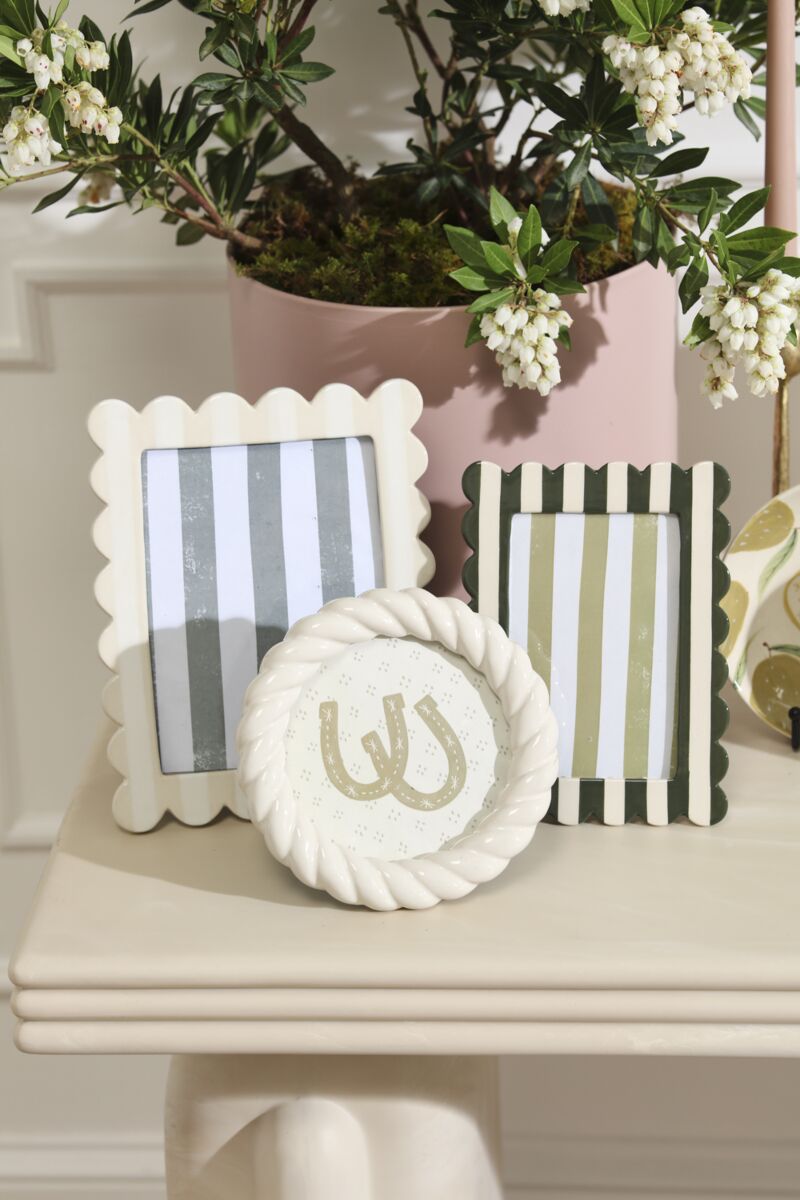 Design Shop Mariselle Frame 6.75"x 6.75", Set of 2
