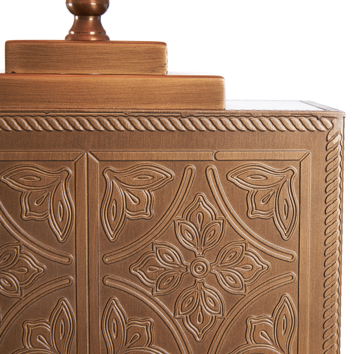 Wildwood Tea Box Lamp