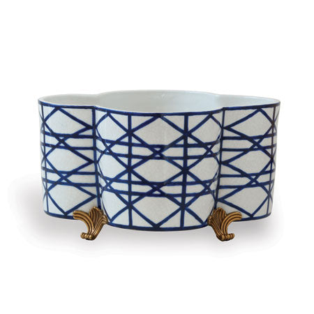 Port 68 Gazebo Quatrefoil Planter