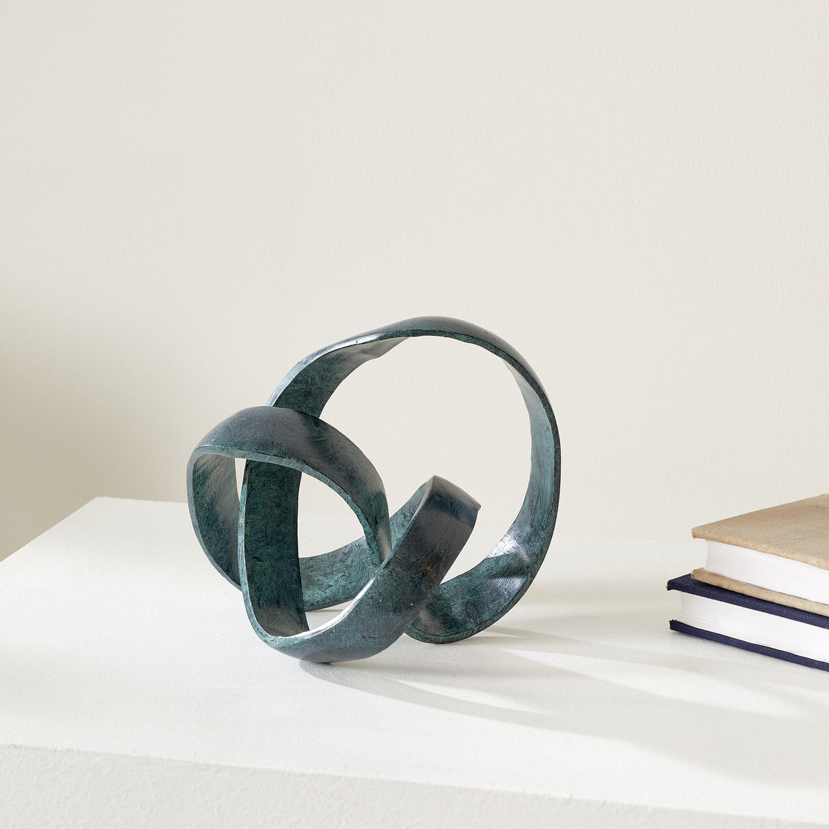Design Shop Lorenzo Sculpture