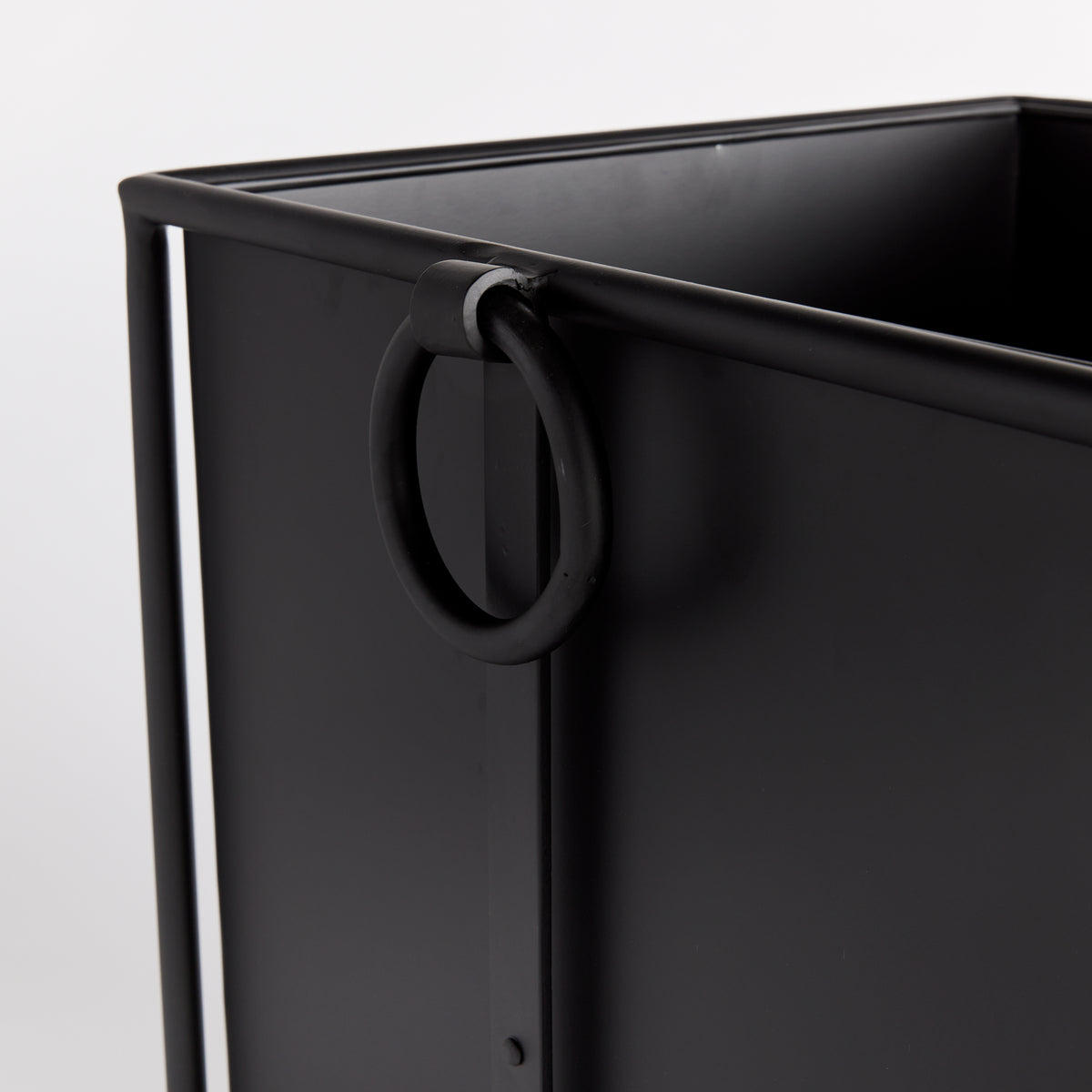 Design Shop Callahan Square Planter