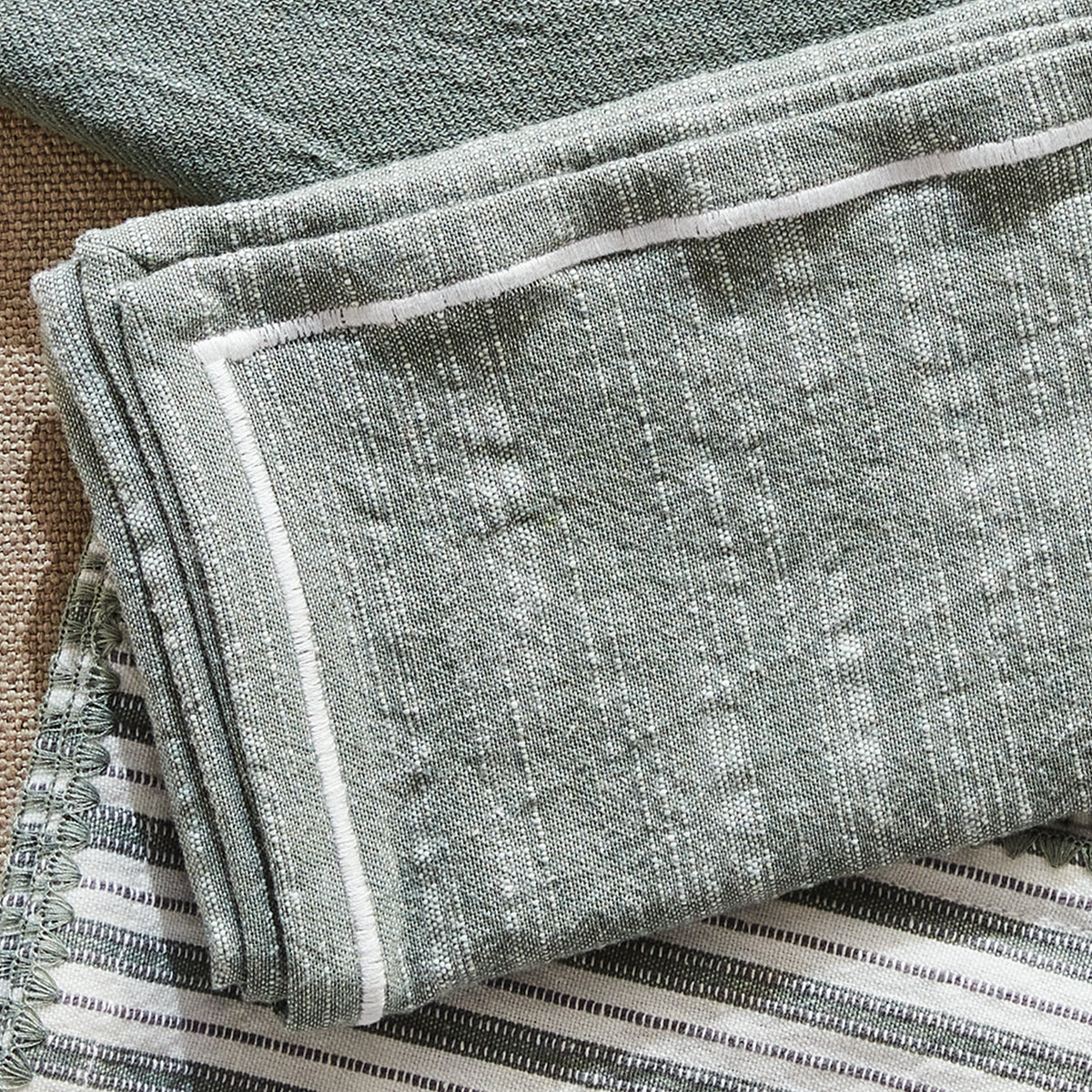 Design Shop Verdi Dinner Napkins, Set Of 4