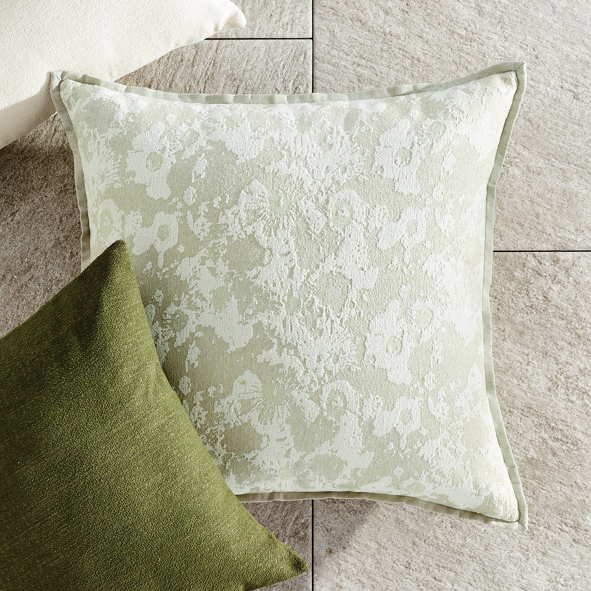 Design Shop Sofia Square Indoor-Outdoor Pillow 24"