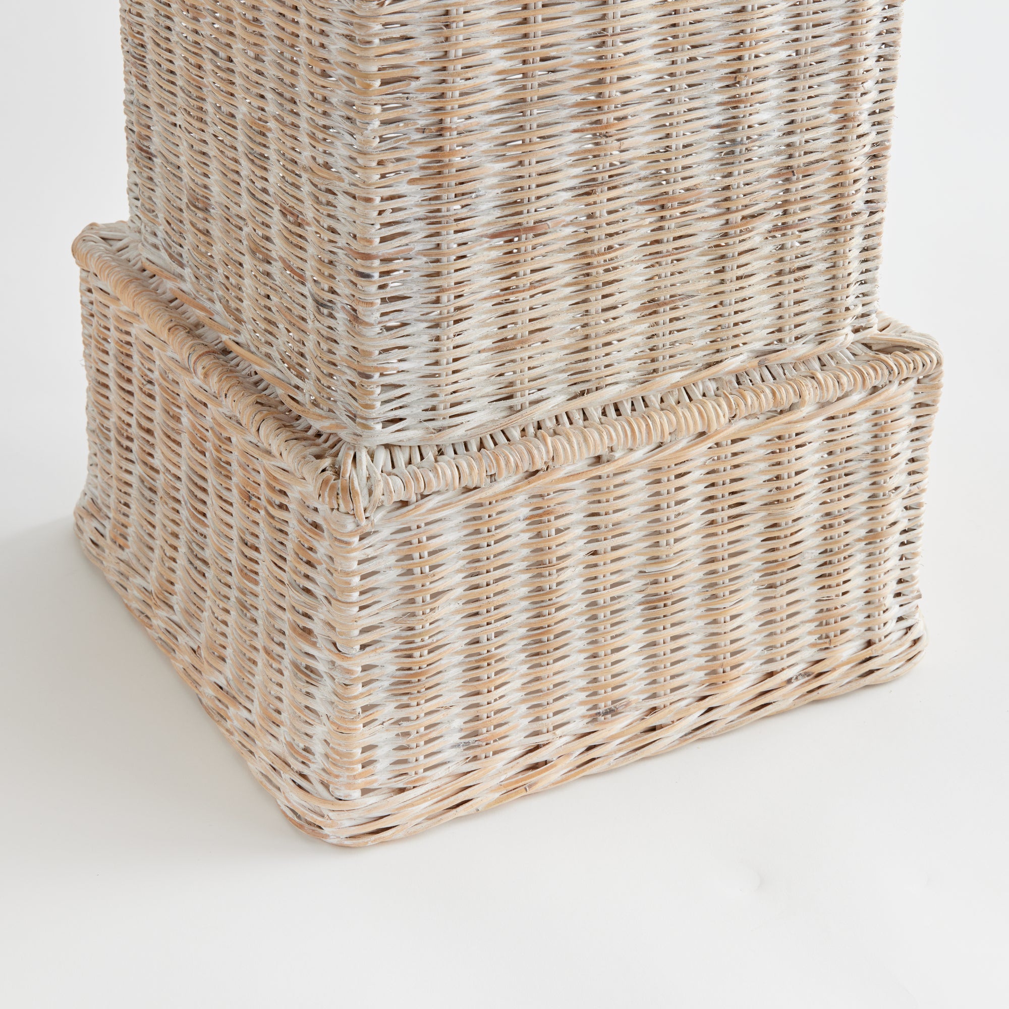 Design Shop Charleston Rattan Pedestal - Thumbnail 2