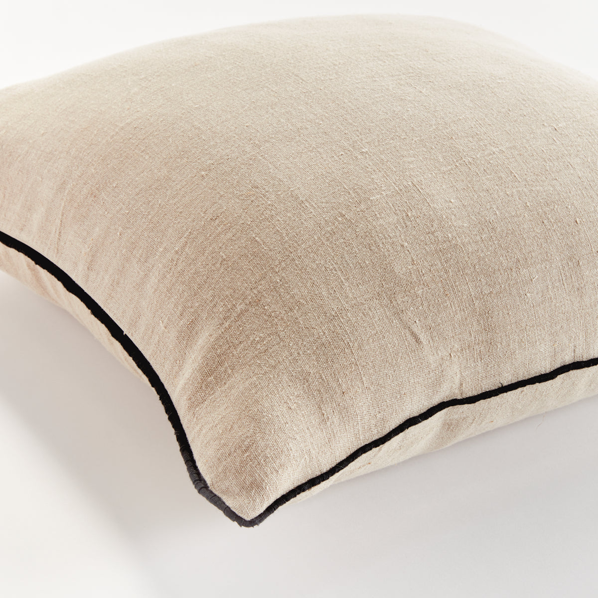 Design Shop Elias Pillow 24"