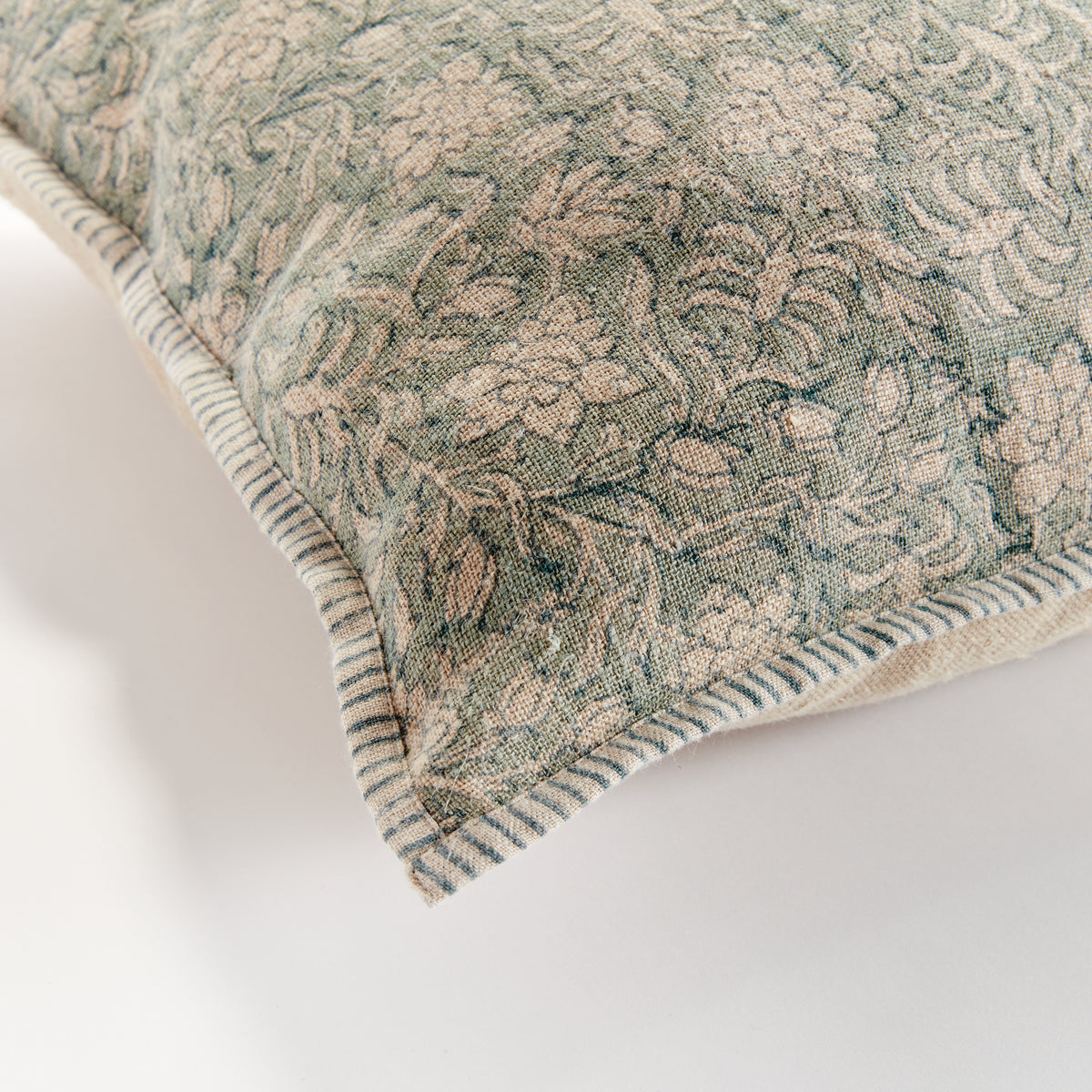 Design Shop Henriella Pillow 20"