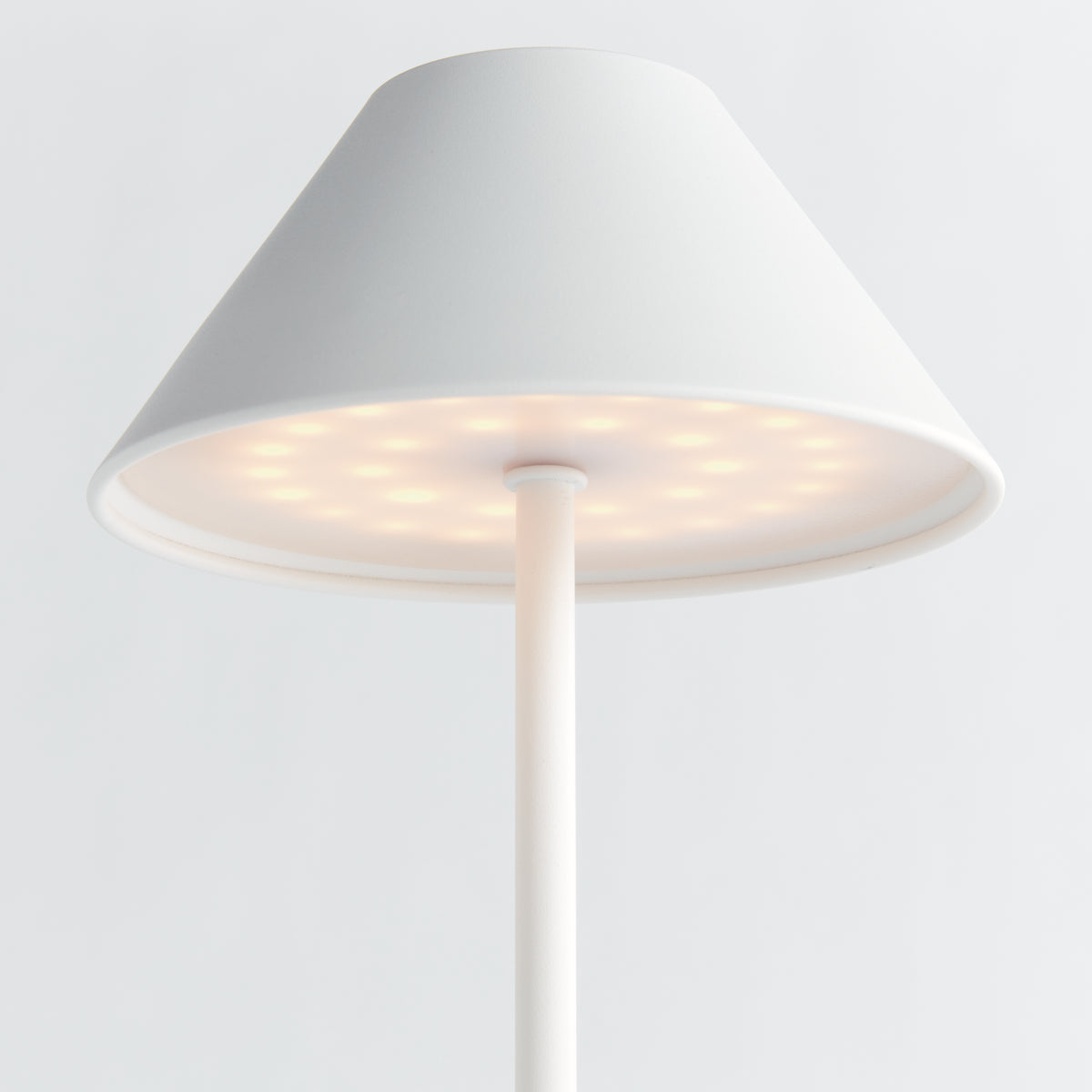 Design Shop Alluna Cordless Led Lamp 14"