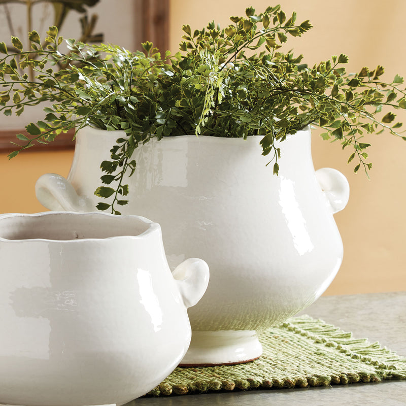 Design Shop Wellon Footed Cachepot Large