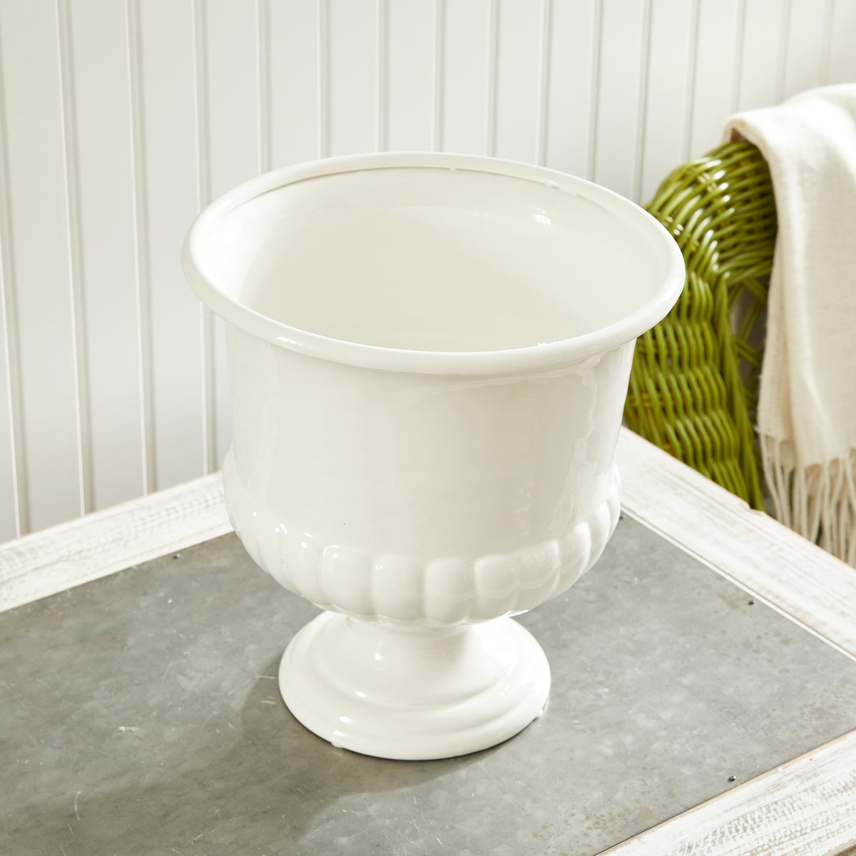 Design Shop Mirabelle Decorative Pedestal Bowl Small
