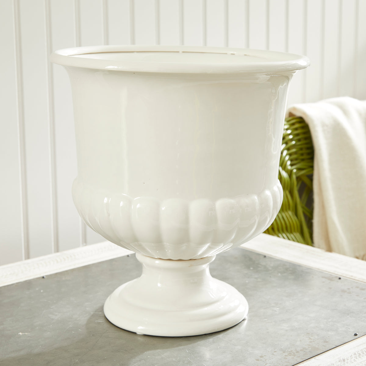 Design Shop Mirabelle Decorative Pedestal Bowl Small