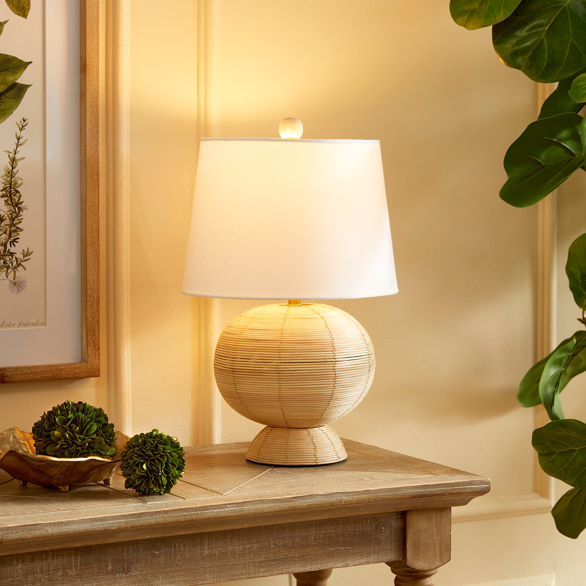 Design Shop Maye Hourglass Lamp