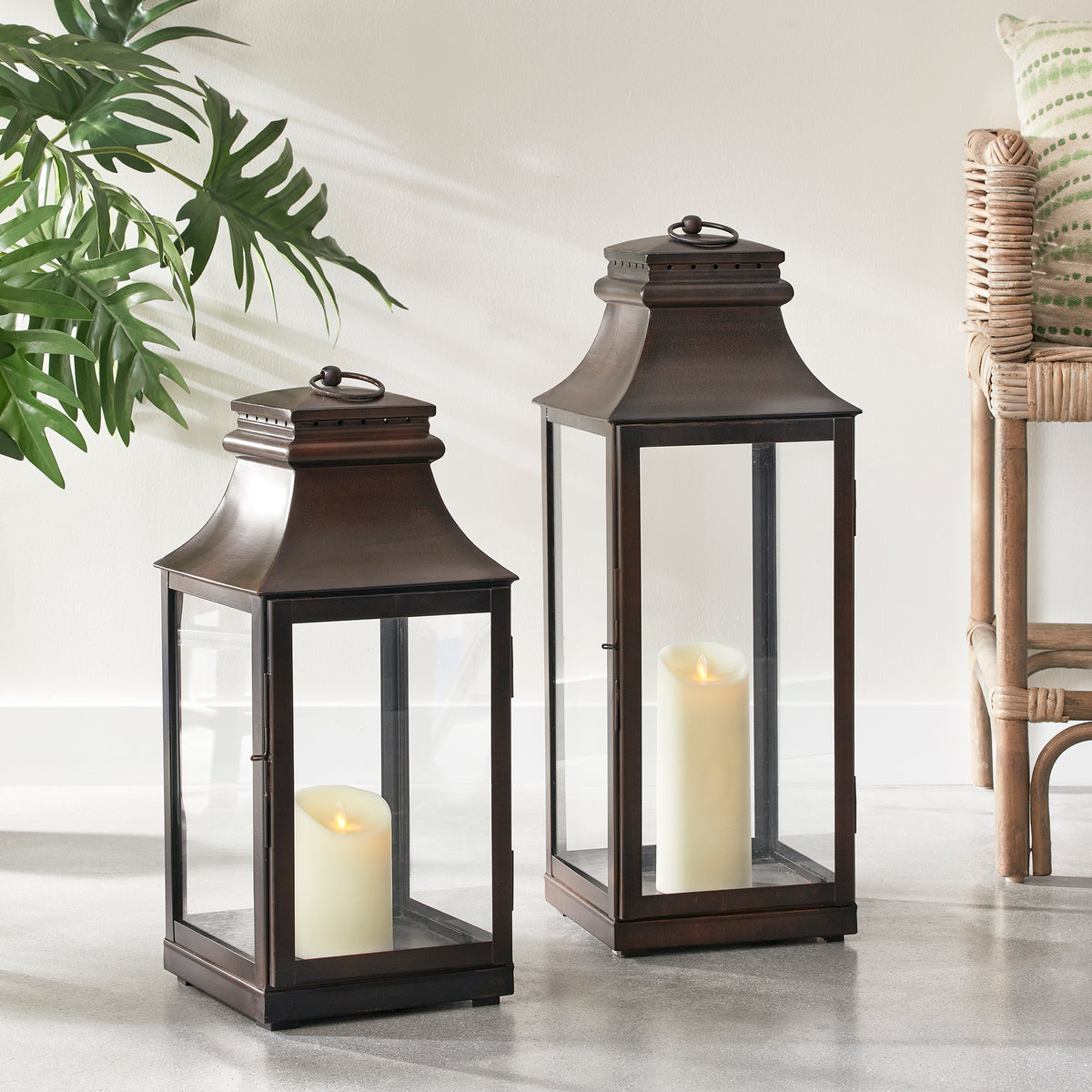 Design Shop Colby Outdoor Lantern Small