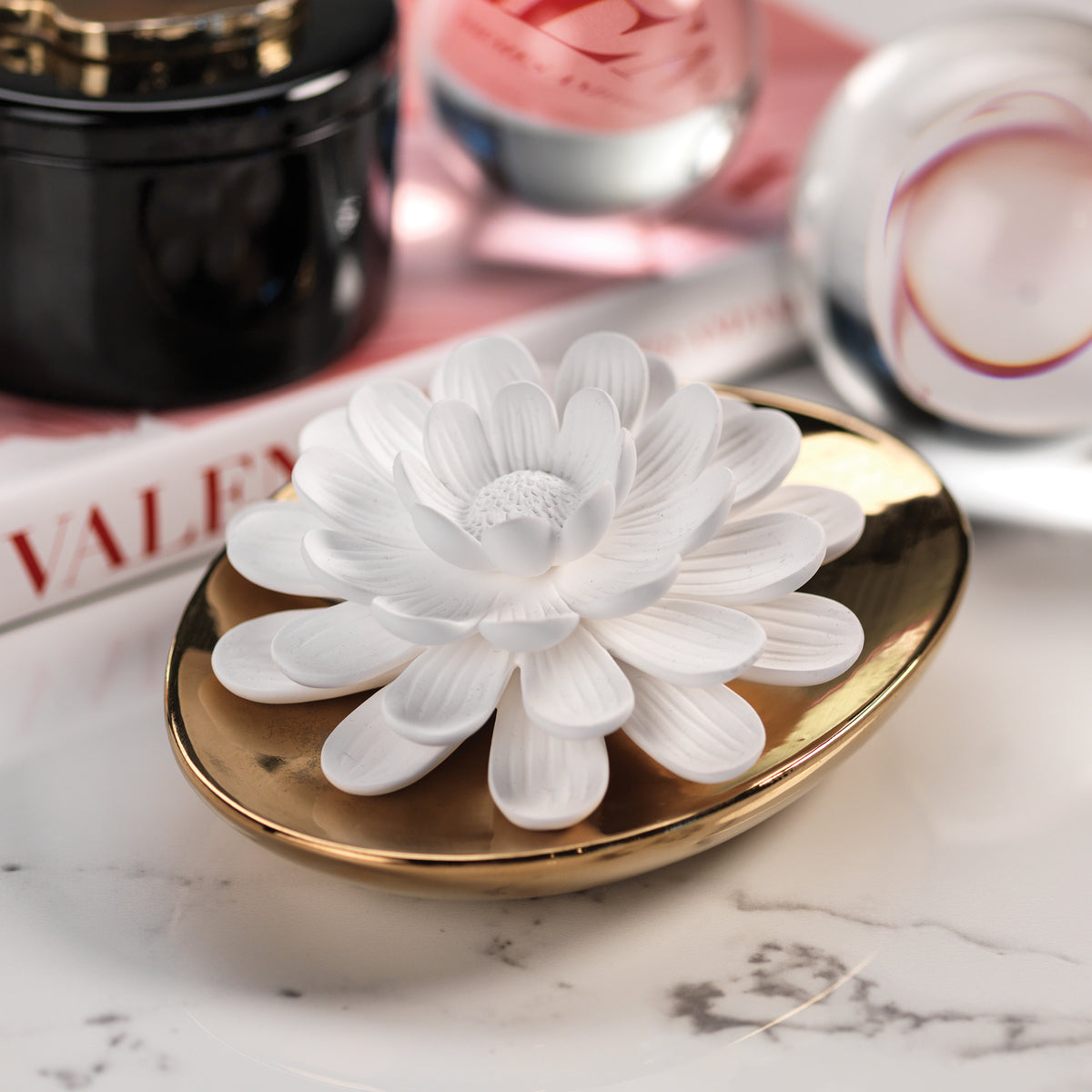 Zodax Dream Porcelain Flower Diffuser, Fleur d' Oranger Fragrance