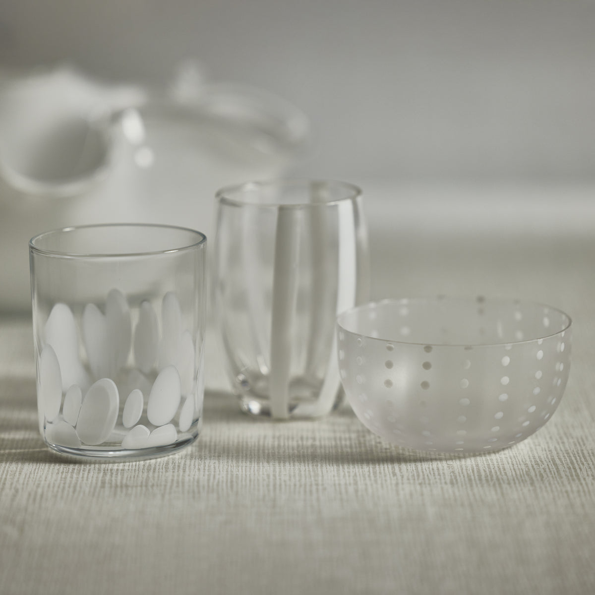 Zodax Pacos White Spot Tumbler Glasses, Set of 4