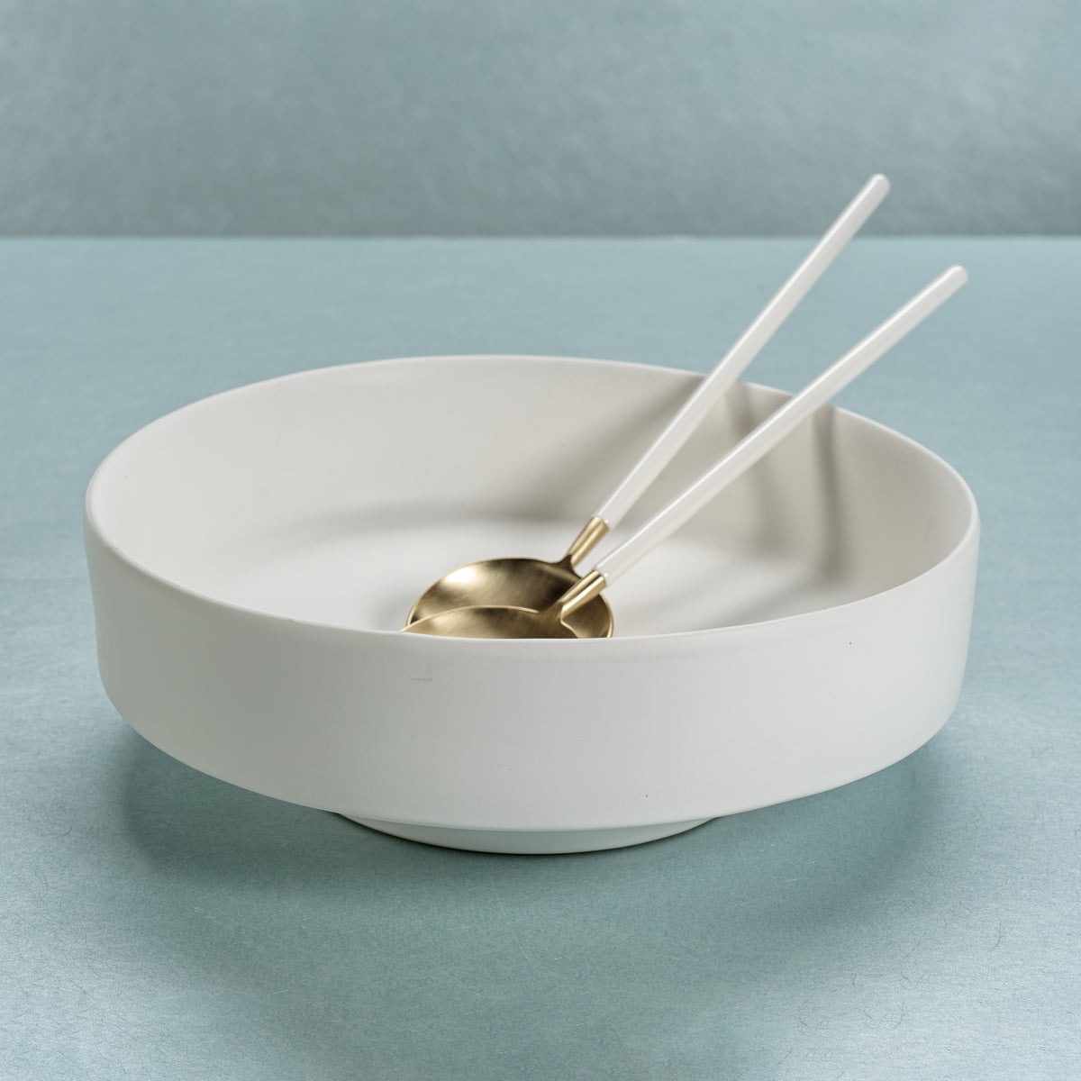 Zodax Cornella White Ceramic Centerpiece Bowl
