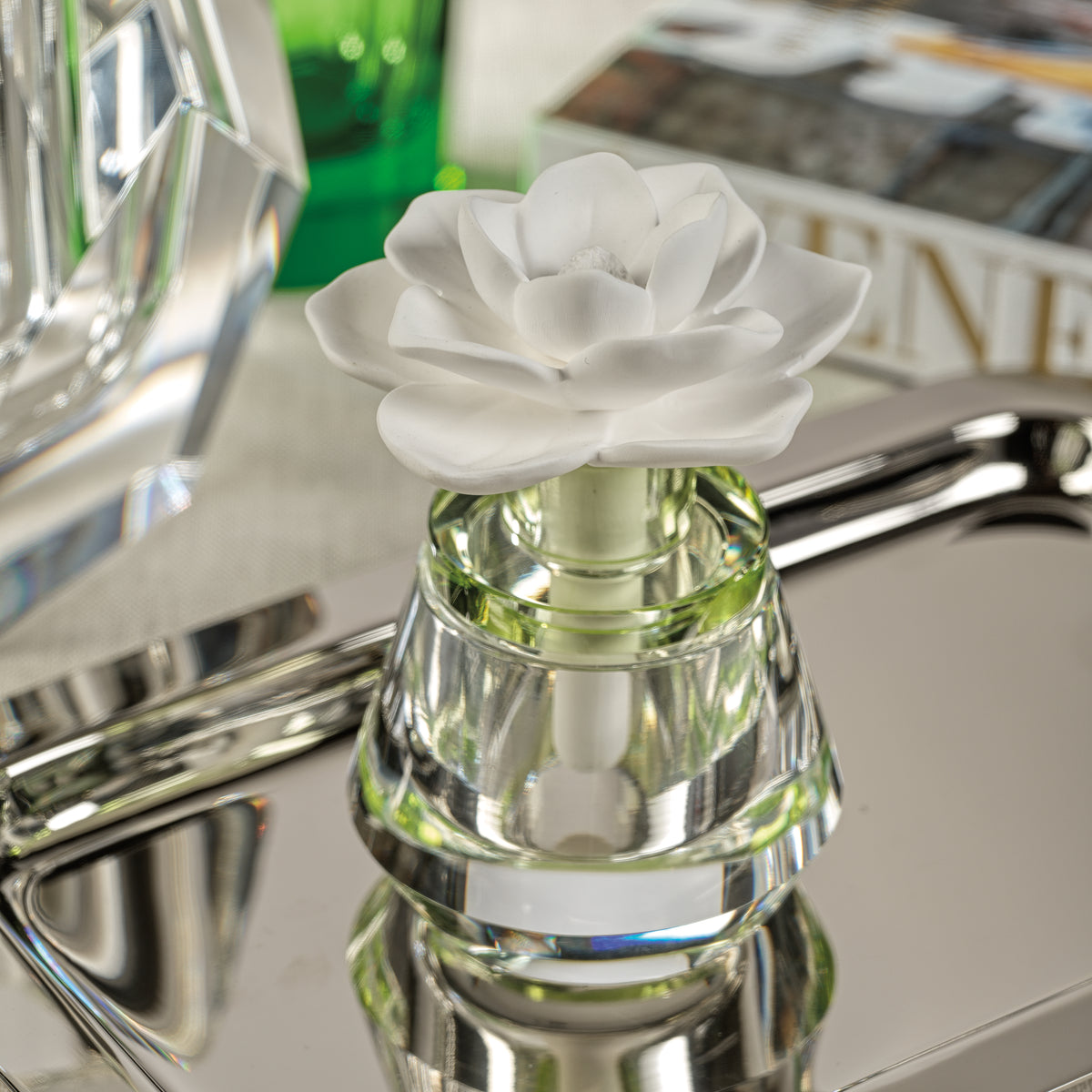 Zodax Venezia Porcelain Diffuser, “Isabella”- Aquatic Notes, Driftwood and Cedar