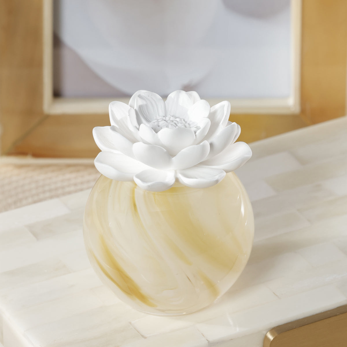 Zodax Petals Porcelain Scented Oil Diffuser - Bergamot & Pink Pepper, 1.69 oz