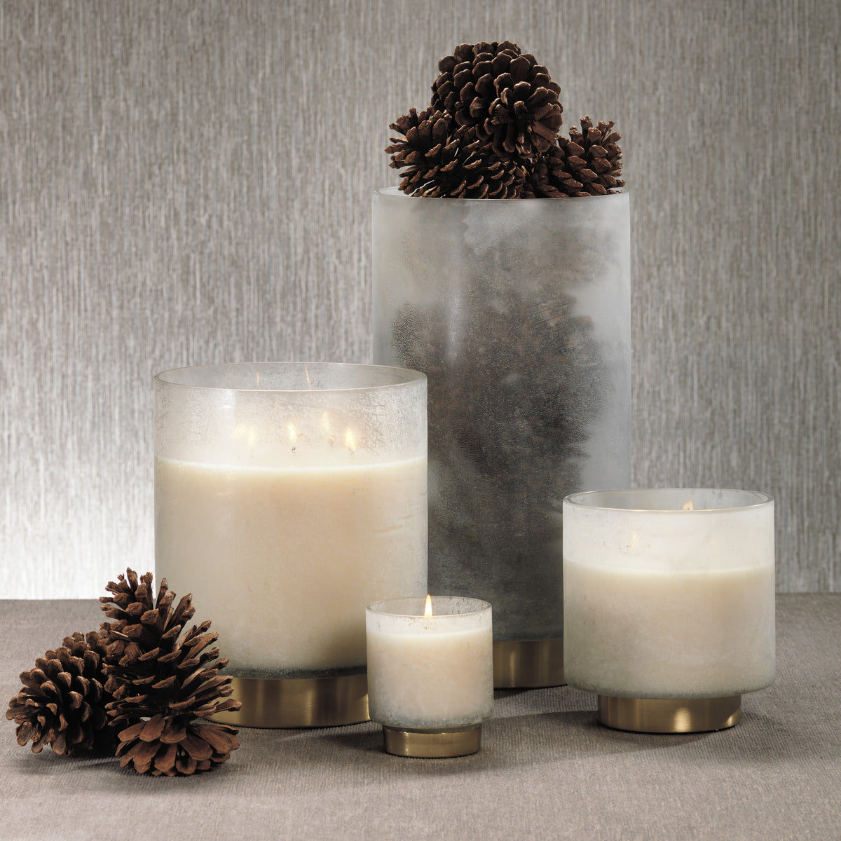 Zodax Cortina White Tobacco Flower Scented Candle Jar, Large