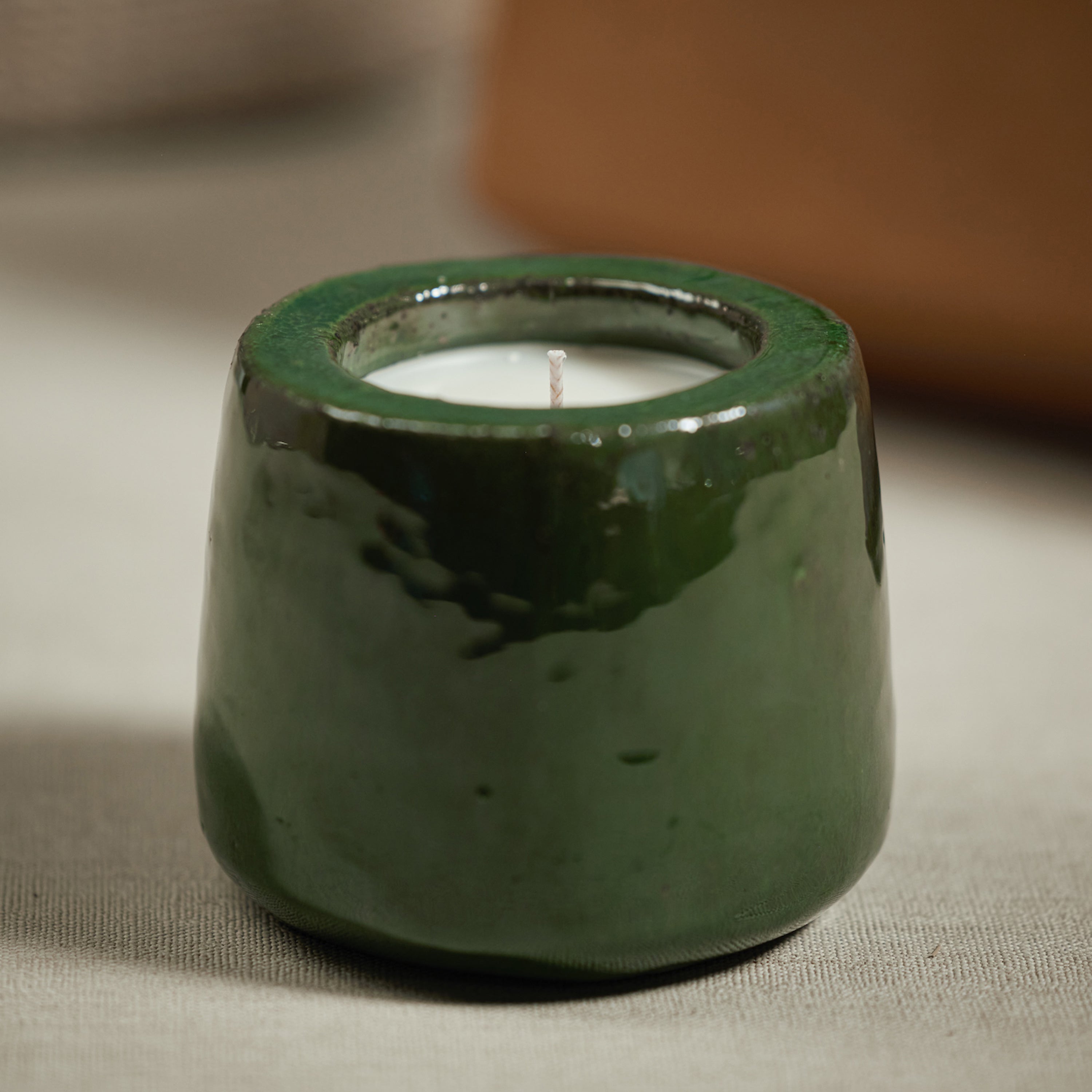 Juniber Shell Zodax Tiaré 11.06 oz Scented Candle Jar, Grapefruit Juniper – Design ...