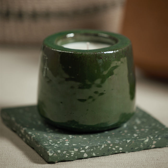 Zodax Tiaré 11.06 oz Scented Candle Jar, Grapefruit Juniper
