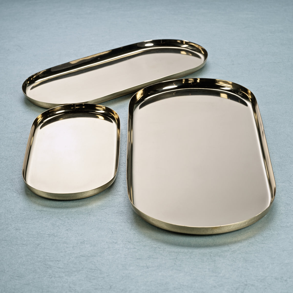 Zodax Perpignan Versatile Oblong Polished Steel Tray, Small, Gold