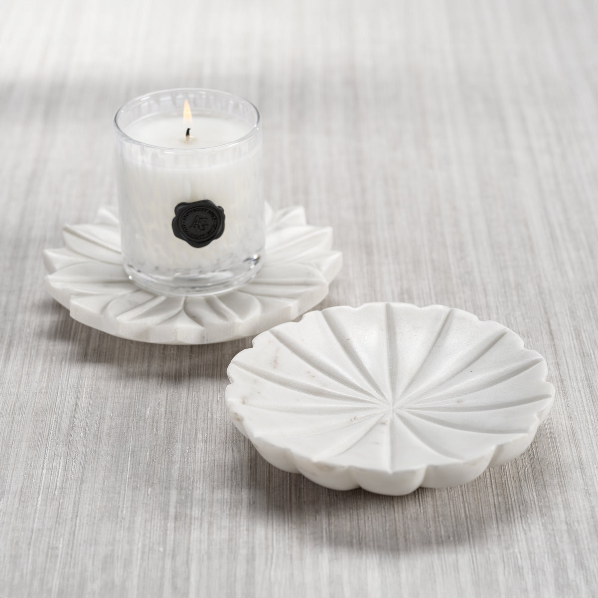 Zodax Kara 2-Piece Flower Marble Decorative Dish Set, White, White