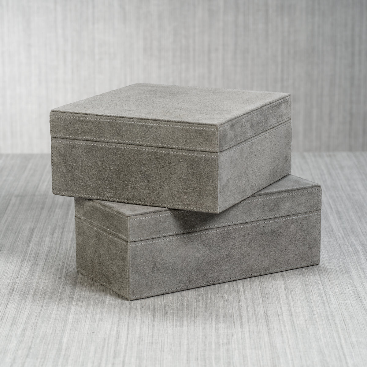 Zodax Carpi Suede Lux Decorative Box, 8" x 8" x 4", Shoreline Gray
