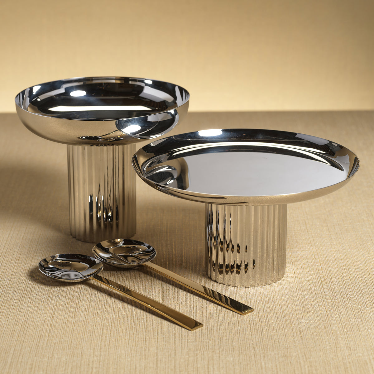Zodax Stassi Polished Stainless Steel Footed Cake Stand, Nickel