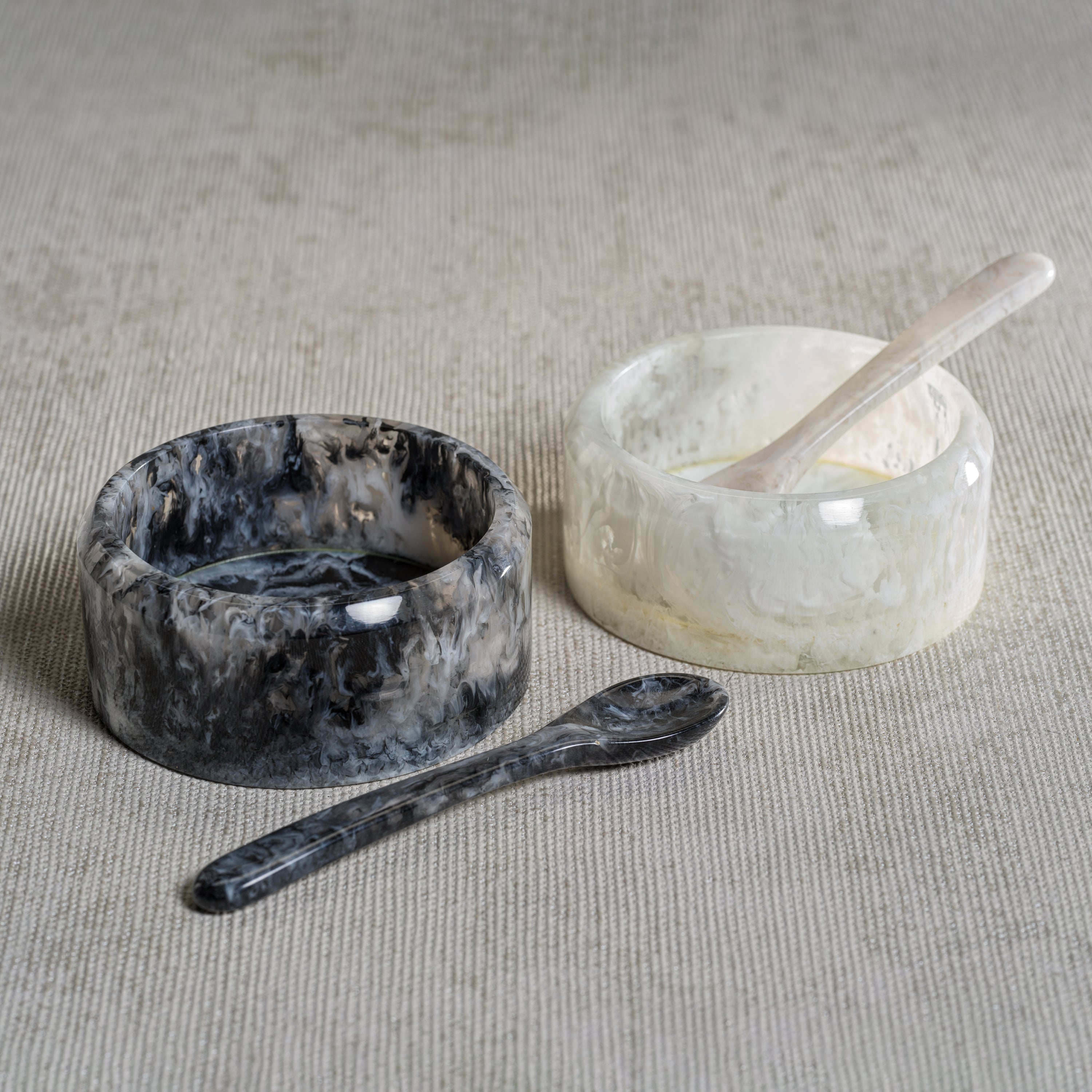 Zodax Seppi Resin Condiment Bowl - Thumbnail 4
