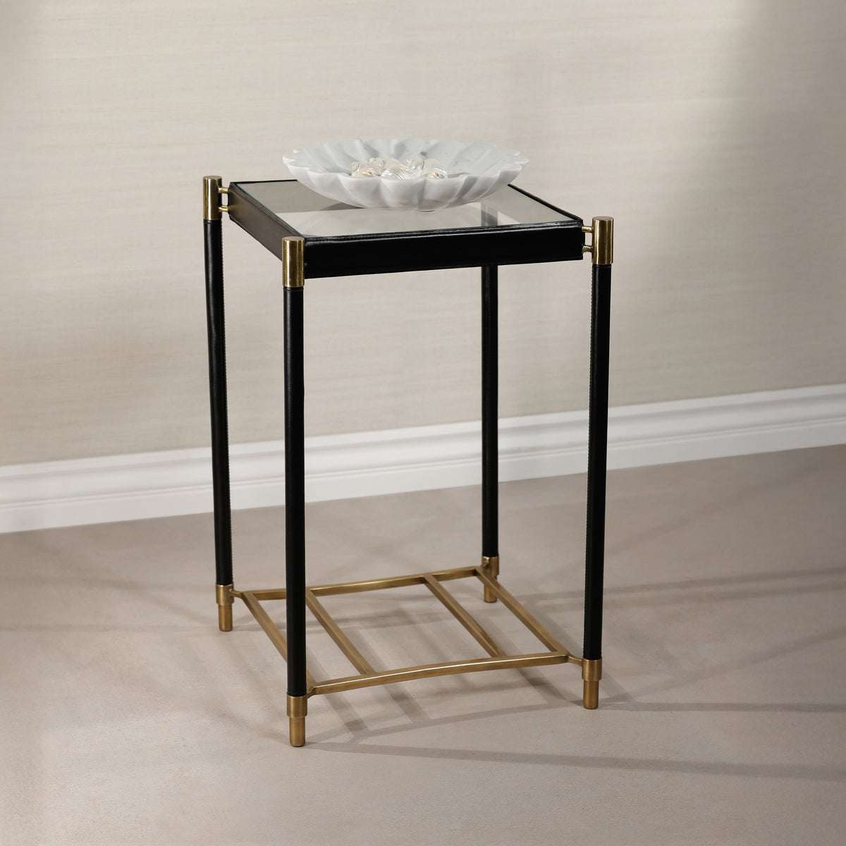 Zodax Park Lane 18 Leather Side Table