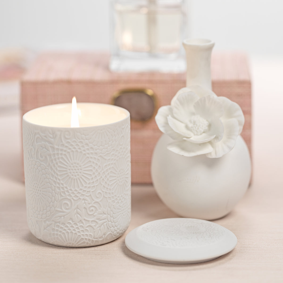 Zodax 4-Piece Cameo Long Neck Porcelain Bud Vase Set
