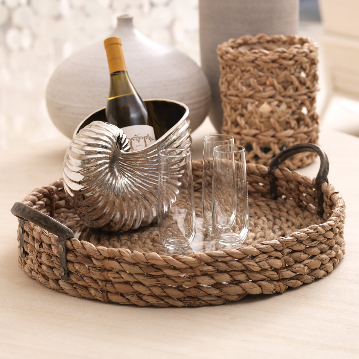 Zodax 20-Inch Diameter Seagrass Rolled Tray with Glass Insert