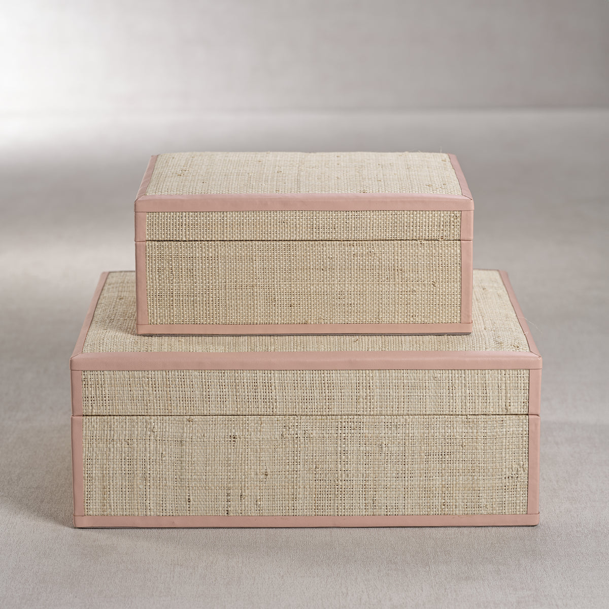 Zodax Reggio Natural Fiber Raffia Decorative Box, Large, Pink Leather Trim