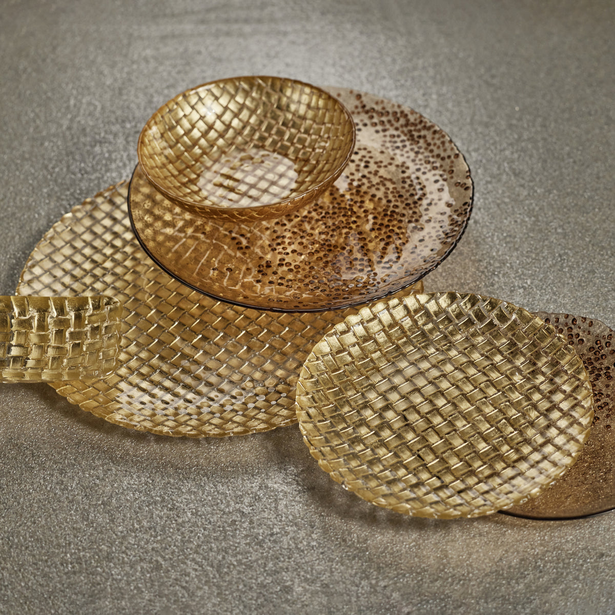 Zodax Nova Braided Gold Glass Plates, 13", Set of 6