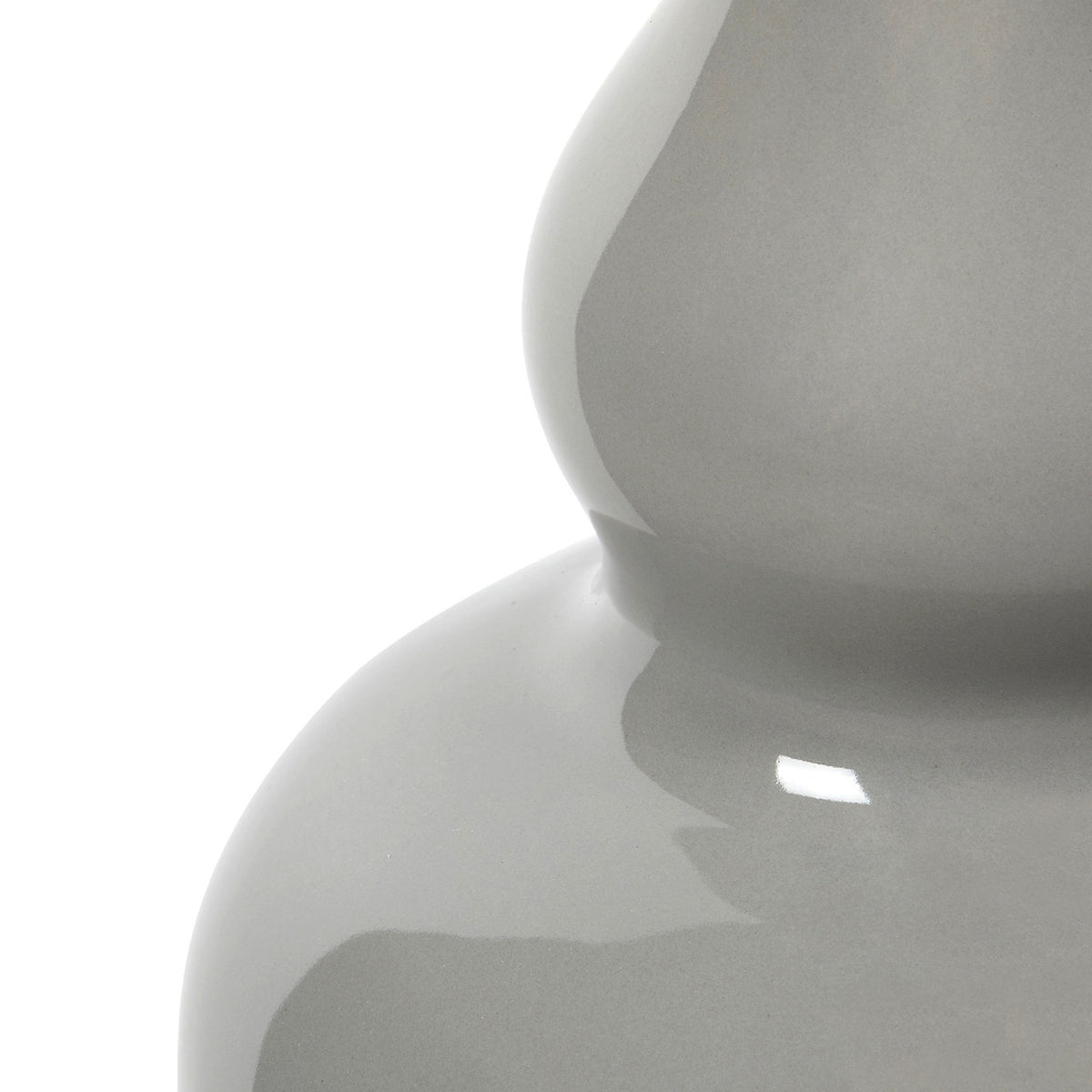 Villa & House Ansonia Lamp with Shade 17-inch White Linen, with Nickel, Graphite Glow
