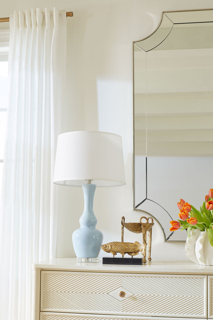 Villa & House Ansonia Lamp with Shade 17-inch White Linen, with Nickel, Sky Breeze