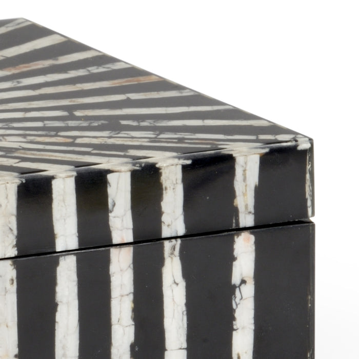 Chelsea House Razor Shell Box