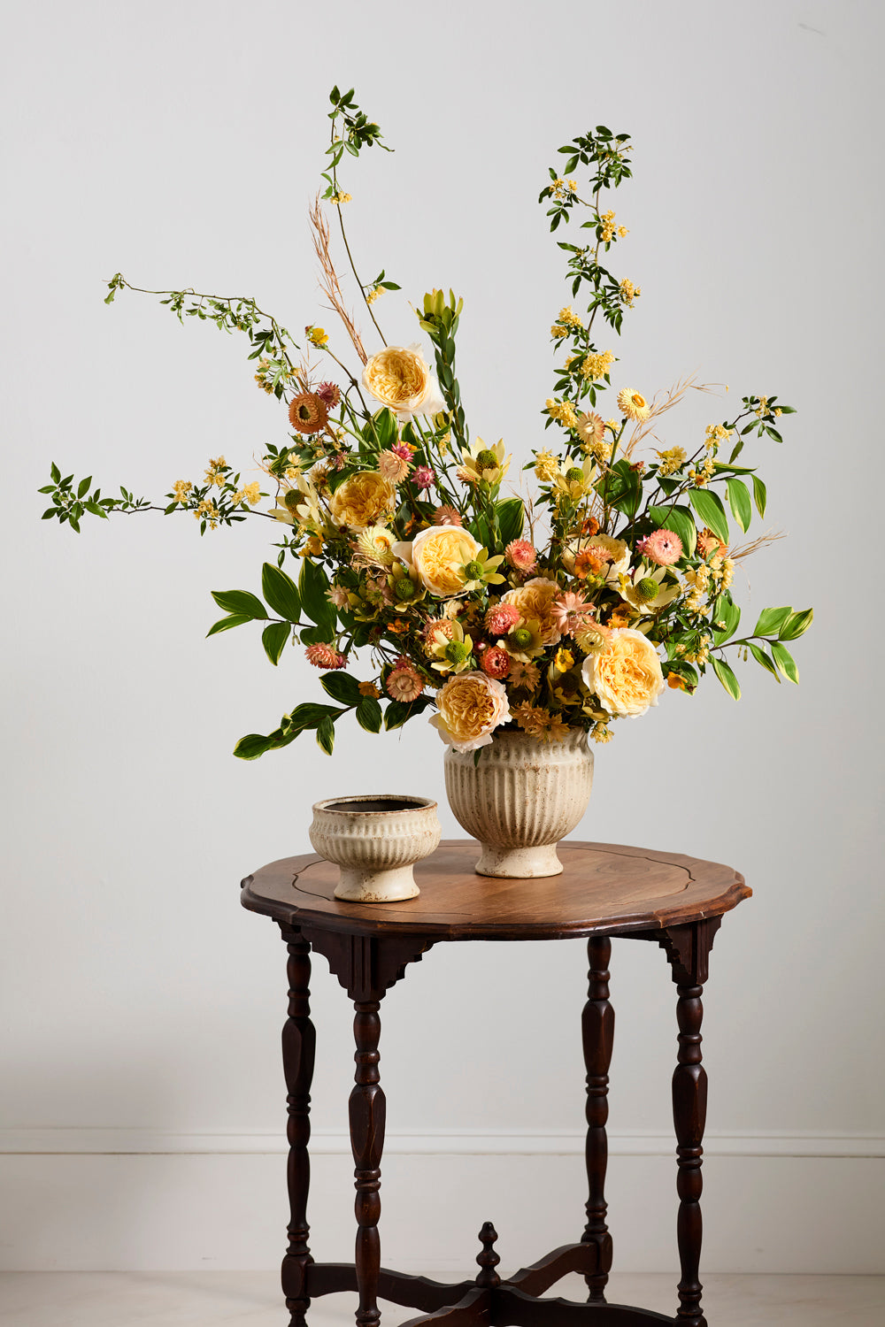 Design Shop Cadmus Urn 7.5"x 7.5"