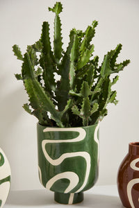 Design Shop Curvature Pot 12"x 15.5"