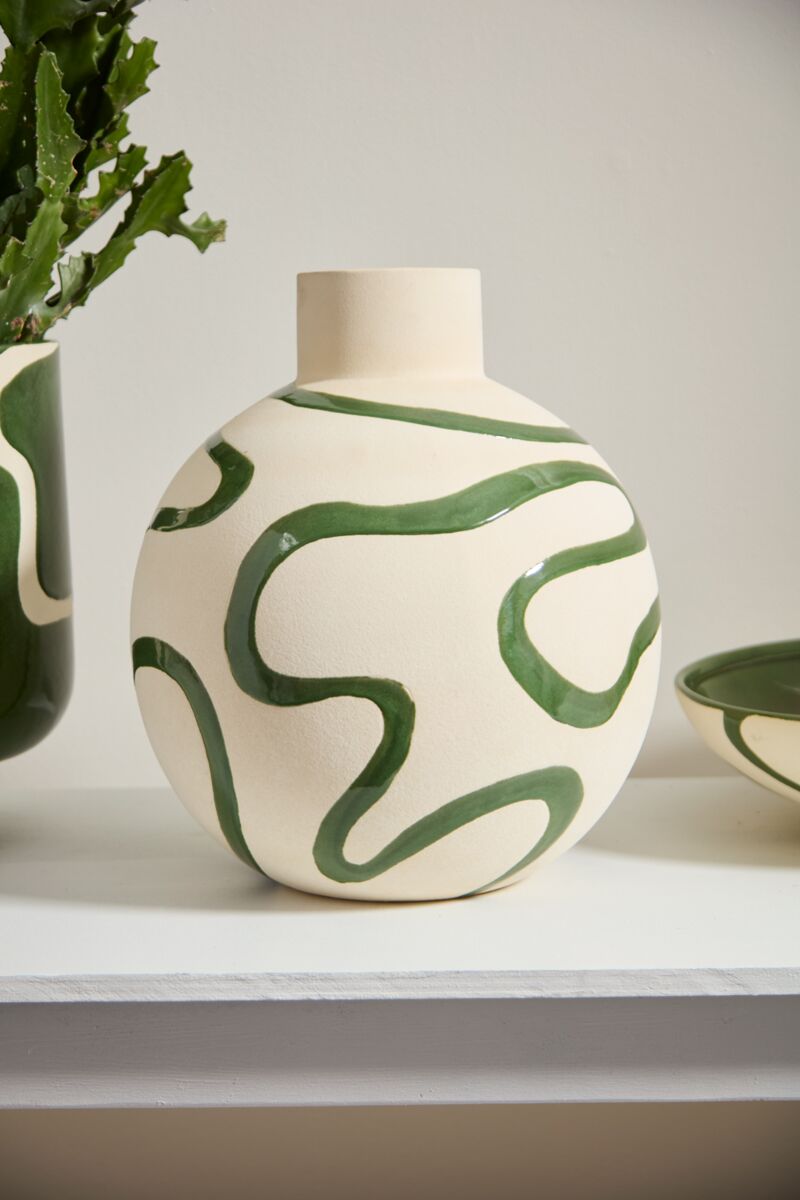 Design Shop Curvature Vase 15"x 17.5"