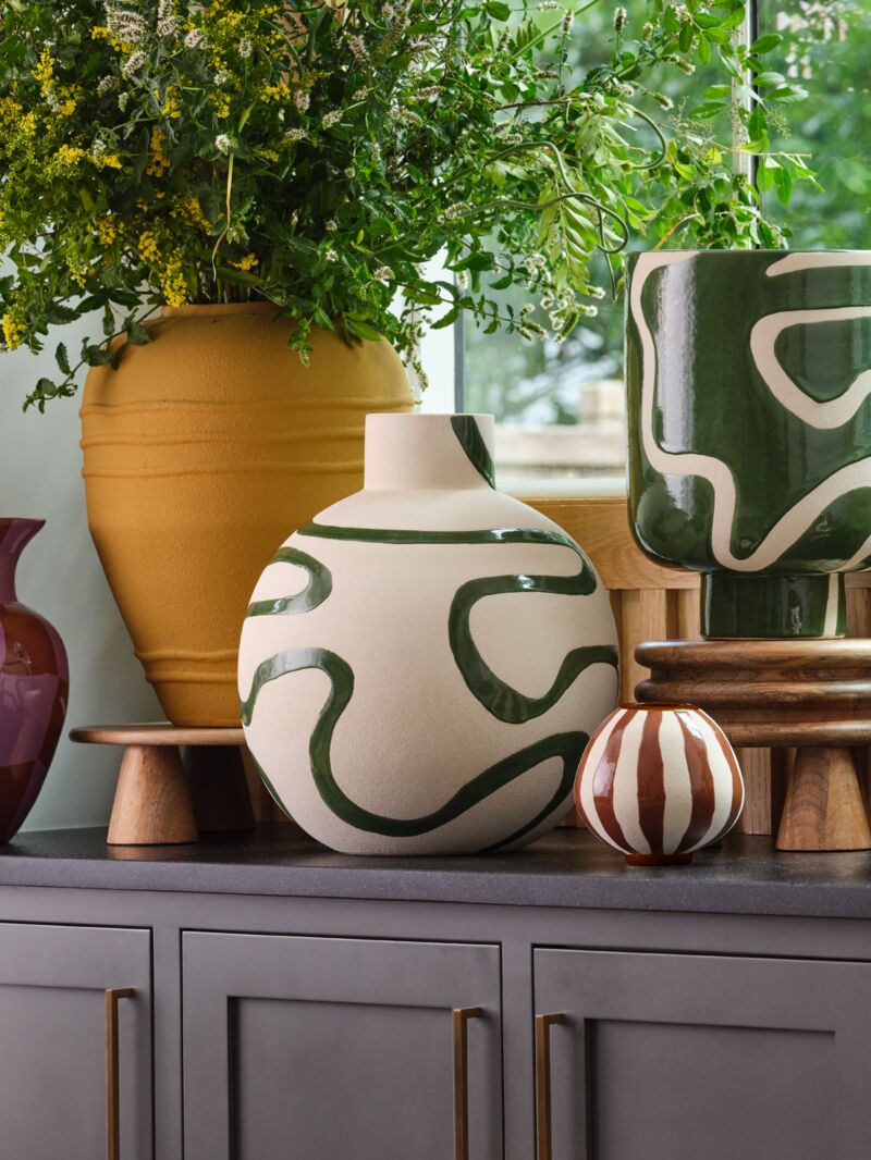 Design Shop Curvature Vase 15"x 17.5"