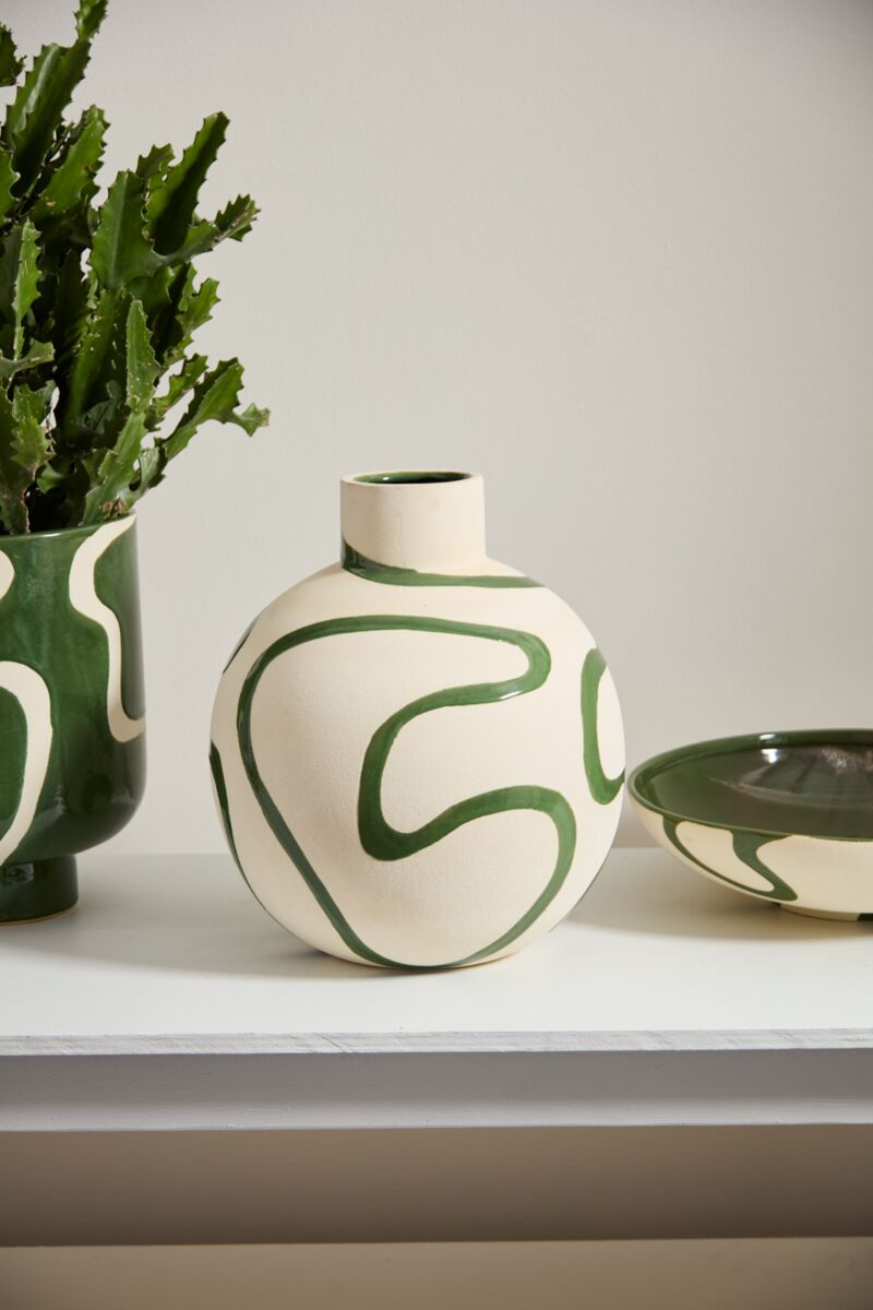 Design Shop Curvature Vase 15"x 17.5"