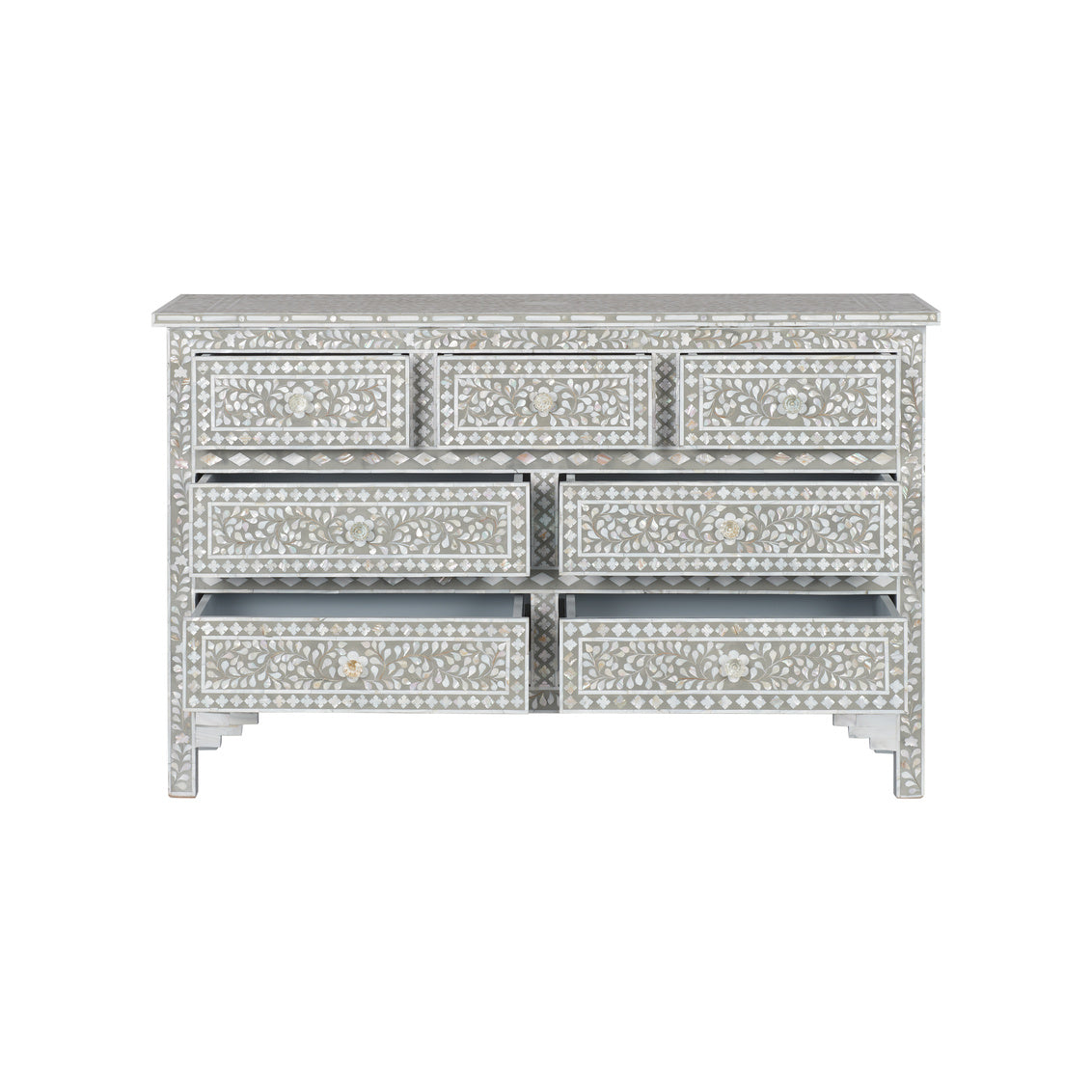 Chelsea House Charles Chest