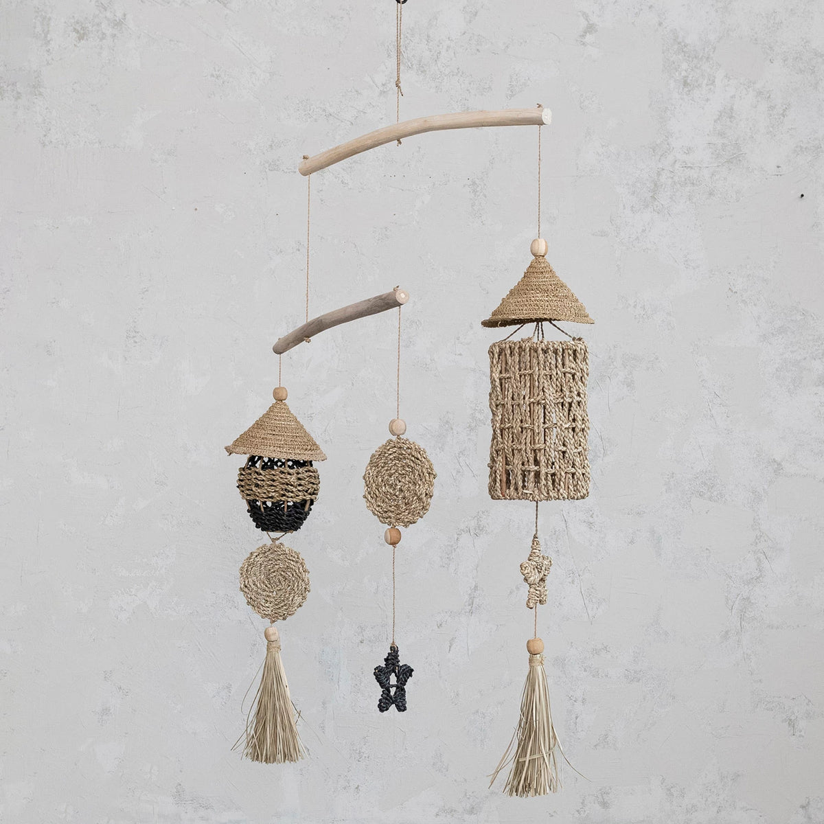 Design Shop Wood & Hand-Woven Seagrass Mobile/Wall Hanging, Black & Natural