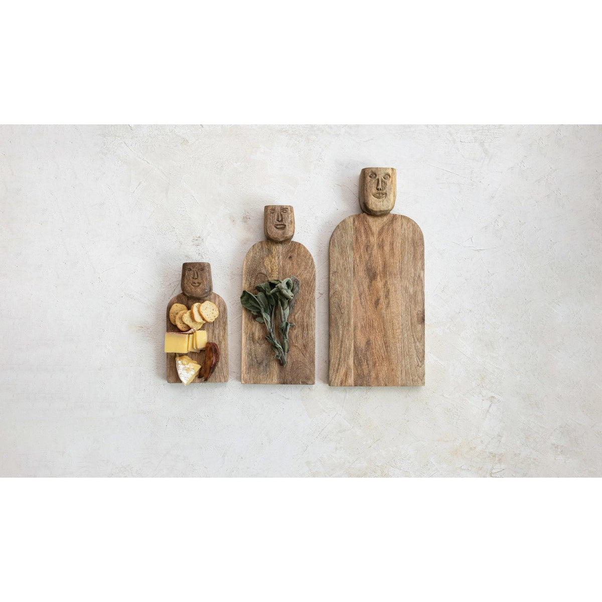 Design Shop Hand-Carved Mango Wood Cheese/Cutting Board w/ Face Handle