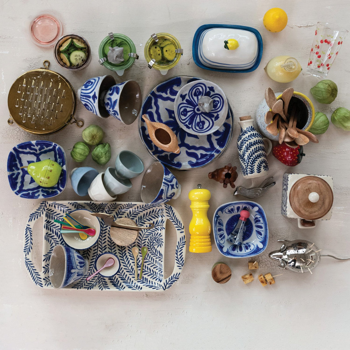 Design Shop Stainless Steel Footed Grater, Gold Finish