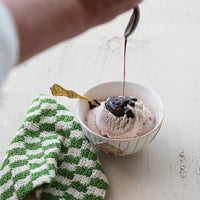 Design Shop 10 oz. Deep Dark Hot Fudge Sauce