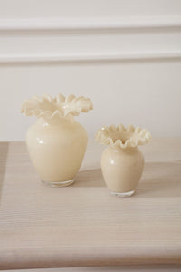 Design Shop Flounce Vase 3.75"x 4"