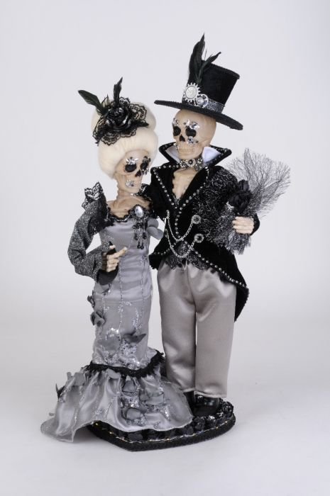 Karen Didion Lighted Gray Skeleton Couple